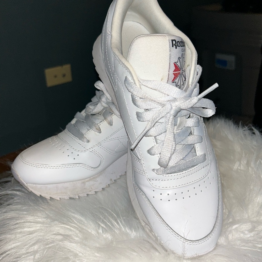 Reebok Classic Shoes Womens 8 White Leather Sneakers Lace Up 90s Y2K